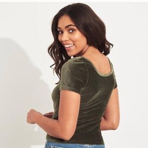 Hollister Scoop Corduroy T-shirt NWT Olive XS